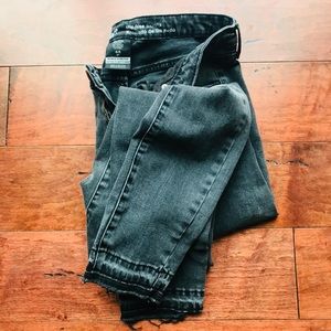 ⭐️FINAL SALE⭐️🖤Skinny Jeans🔝
